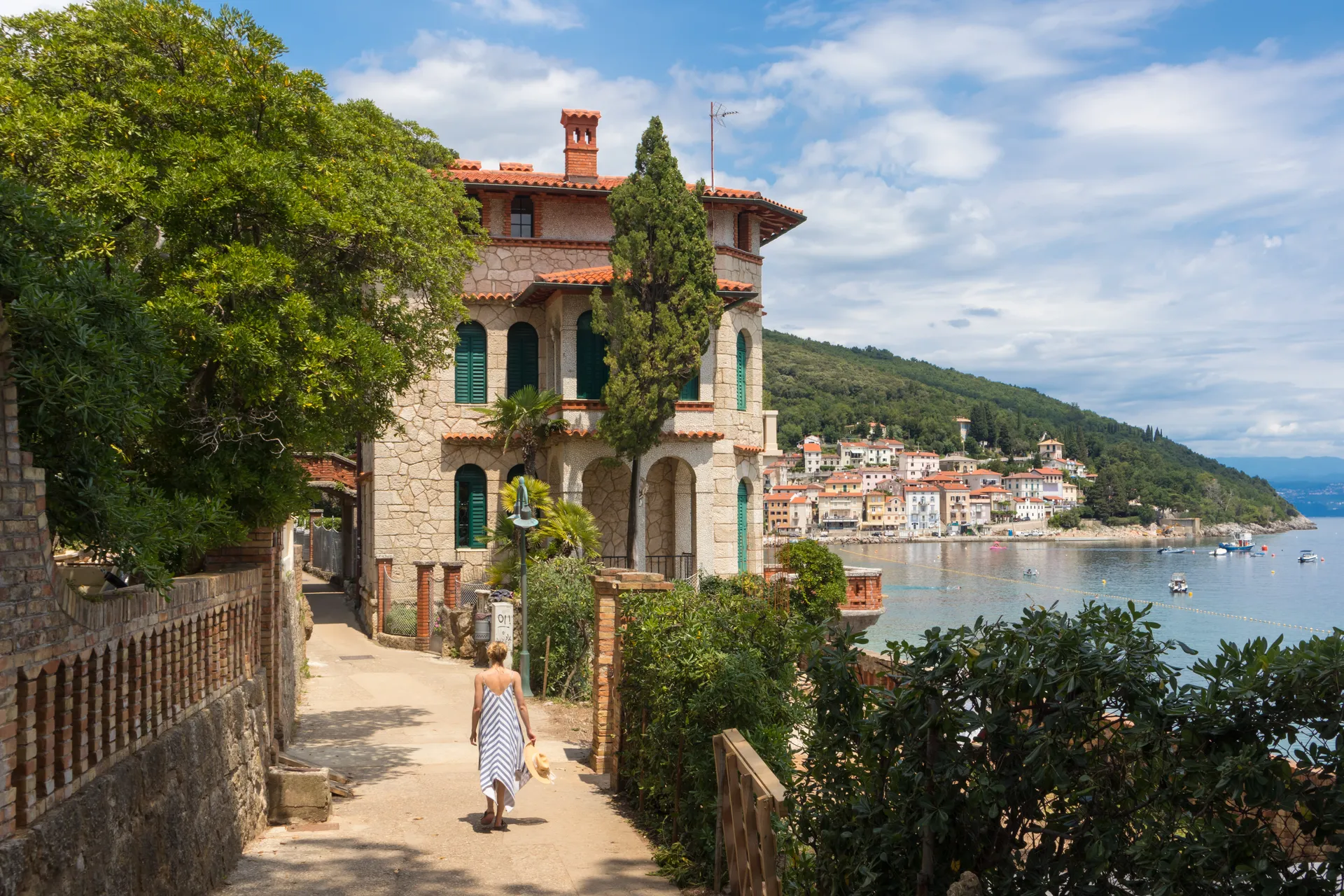 shutterstock 1784477438